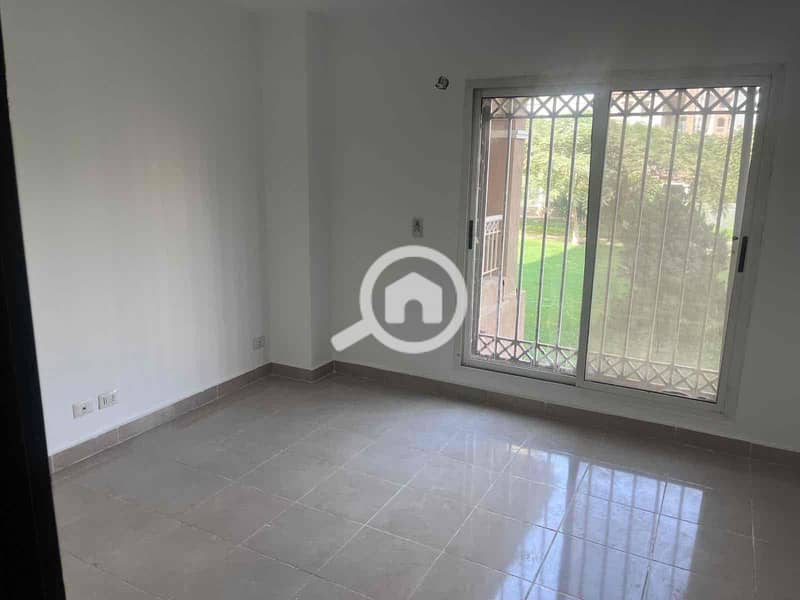 9 c7a2a923-2639-4505-b208-44aab2ab2ff1. jpg