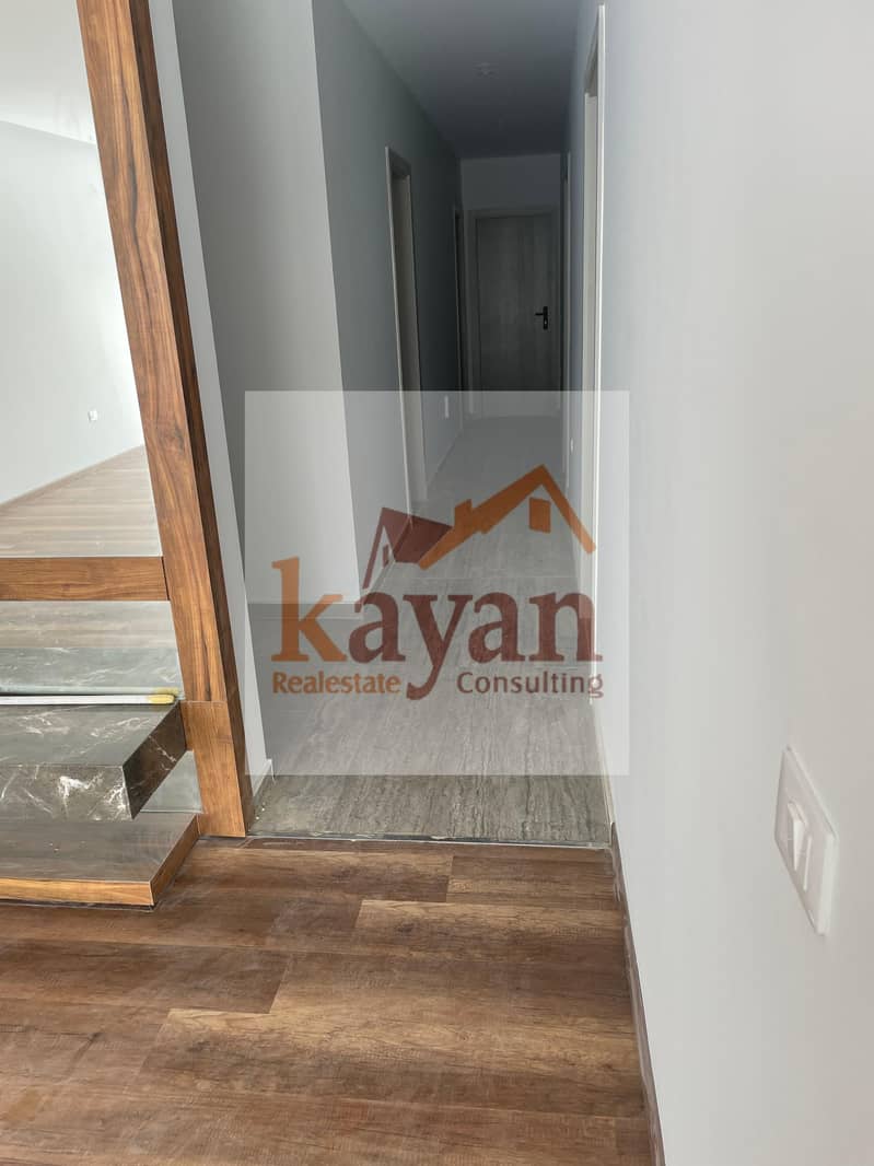 12 ca68ca93-ce2d-4794-b8a4-537d461eb367. jpg