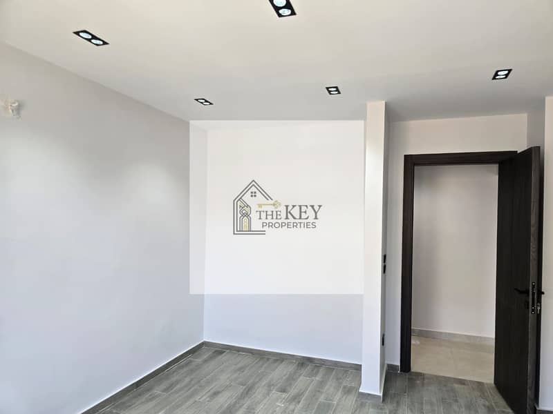 11 WhatsApp Image 2025-11-20 at 2.11. 51 PM (4). jpeg