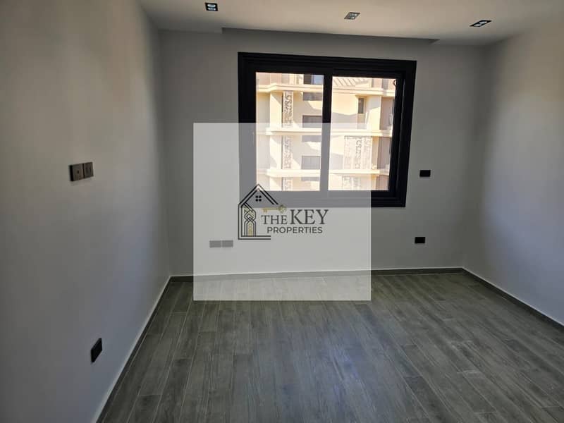 16 WhatsApp Image 2025-11-20 at 2.11. 50 PM (2). jpeg