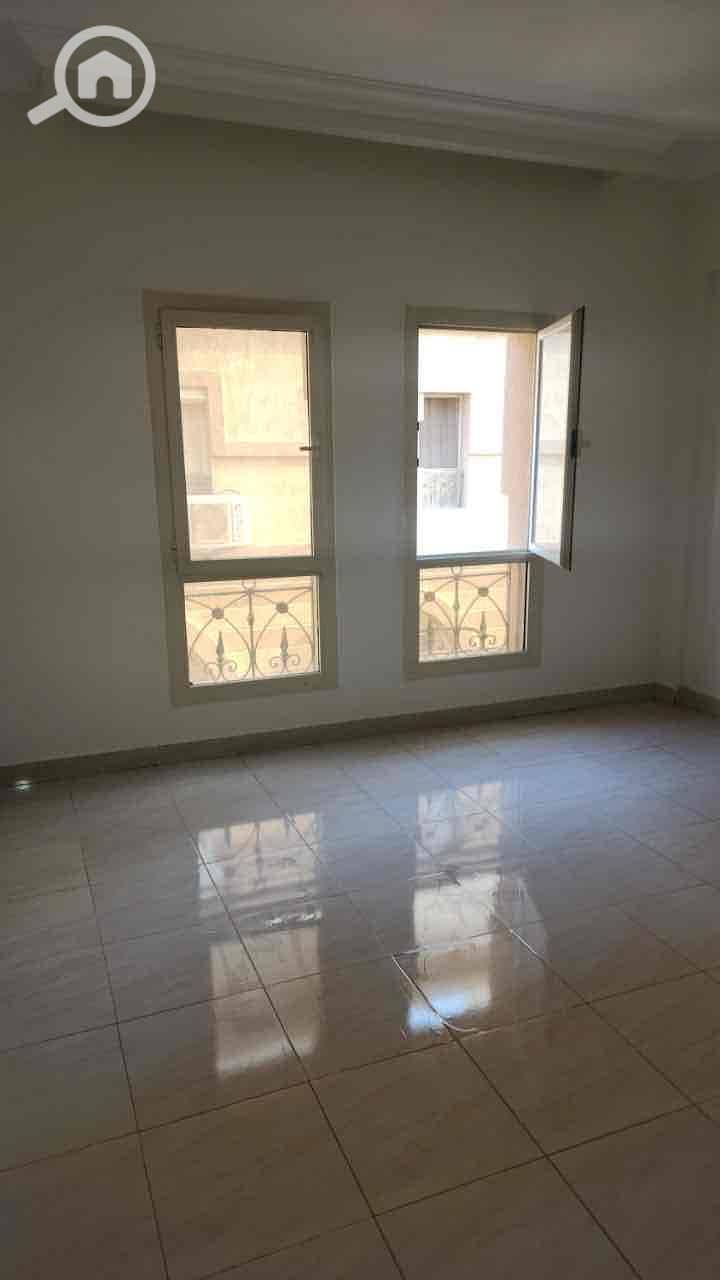 15 f275364b-7c7a-4ed0-a750-6f2ab86fd034. jpg