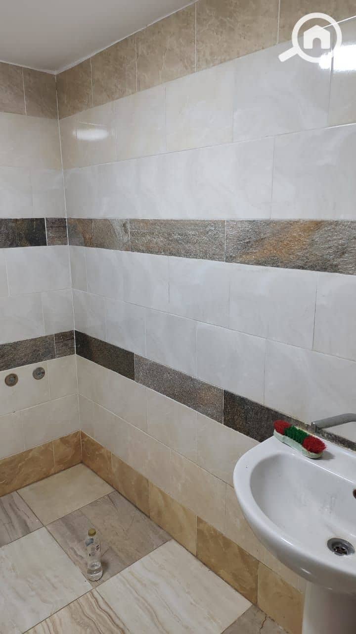 2 WhatsApp Image 2025-11-20 at 15.38. 13_0ed4f196. jpg