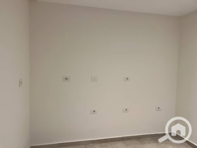 7 WhatsApp Image 2025-11-20 at 14.25. 21 (1). jpeg