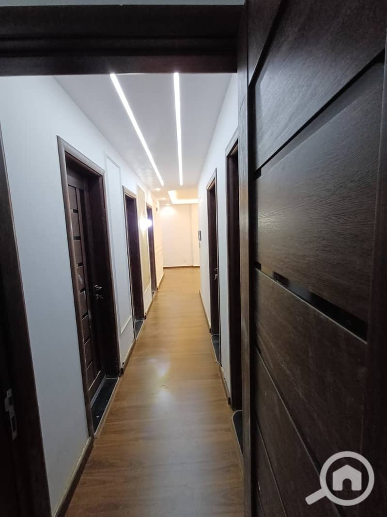 17 99fbb6c0-c285-4e8e-9758-bbfaeb45f7dc. jpg