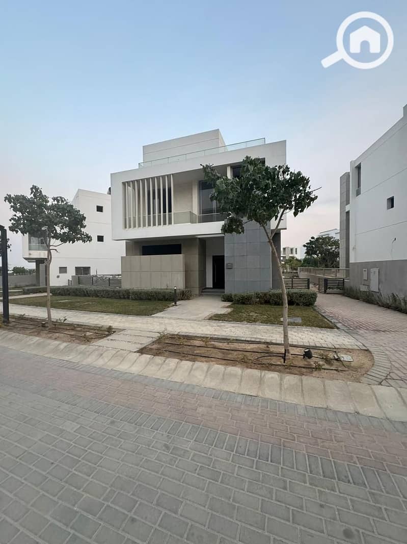 4 WhatsApp Image 2025-11-20 at 14.01. 44. jpeg