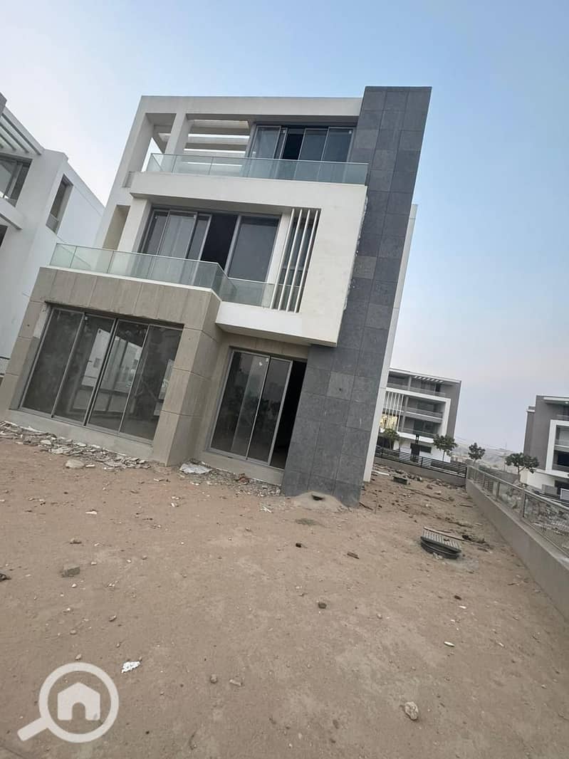 6 WhatsApp Image 2025-11-20 at 14.01. 45 (2). jpeg