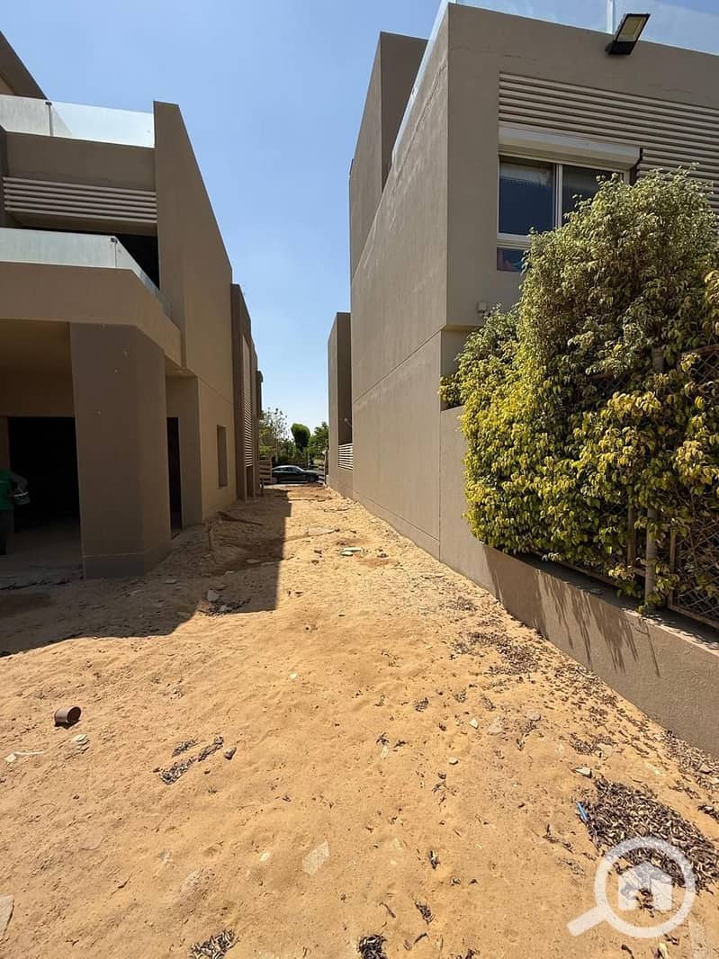 7 WhatsApp Image 2025-11-20 at 13.55. 13 (1). jpeg