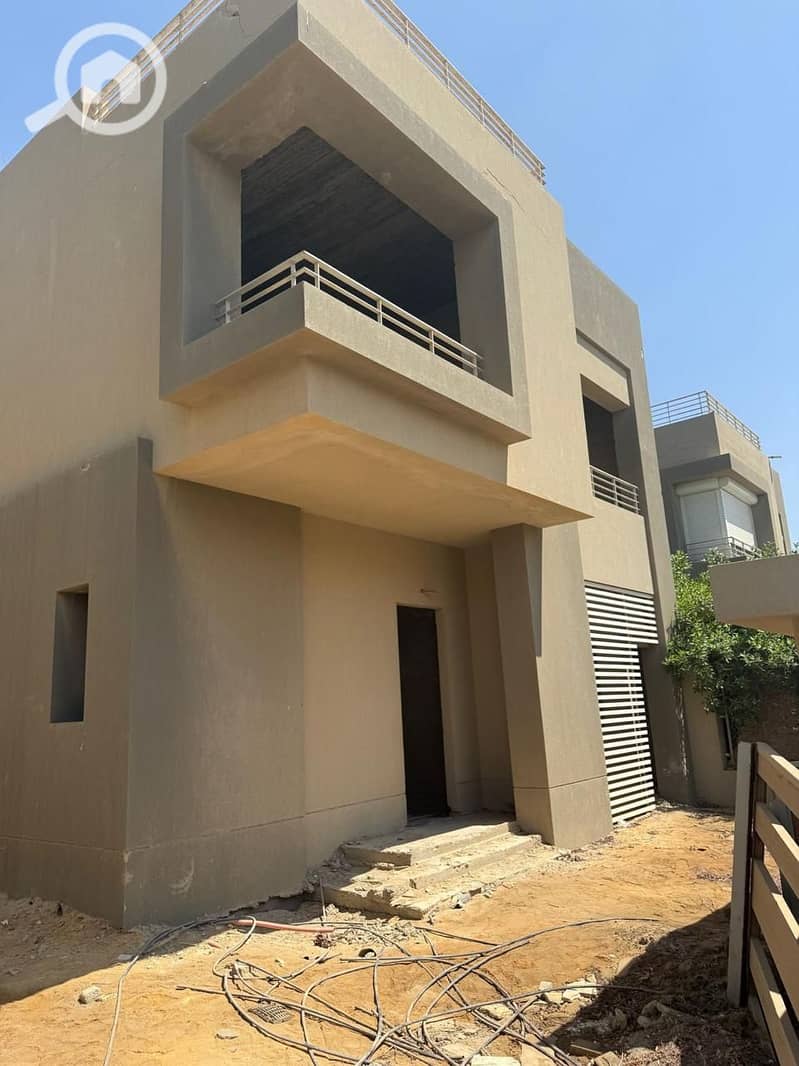 10 WhatsApp Image 2025-11-20 at 13.55. 14 (1). jpeg