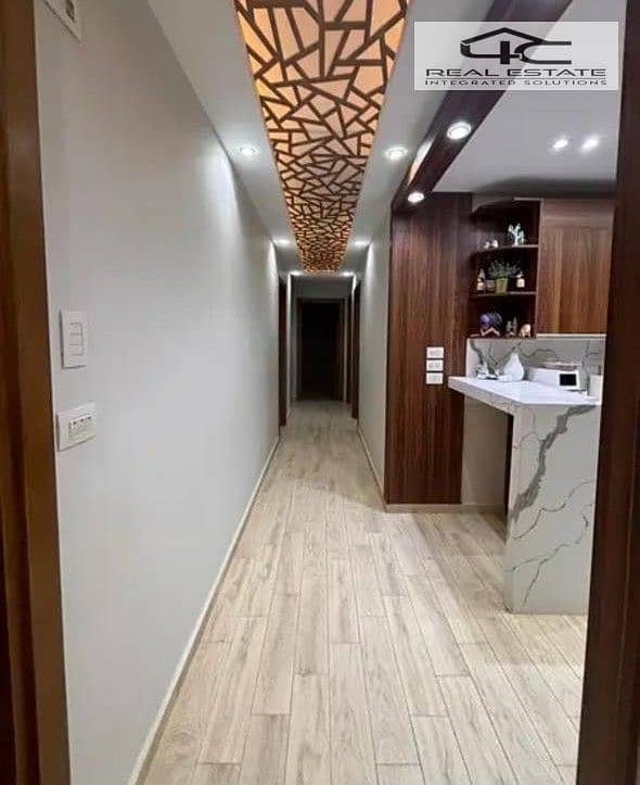 6 WhatsApp Image 2025-11-20 at 16.42. 04. jpeg