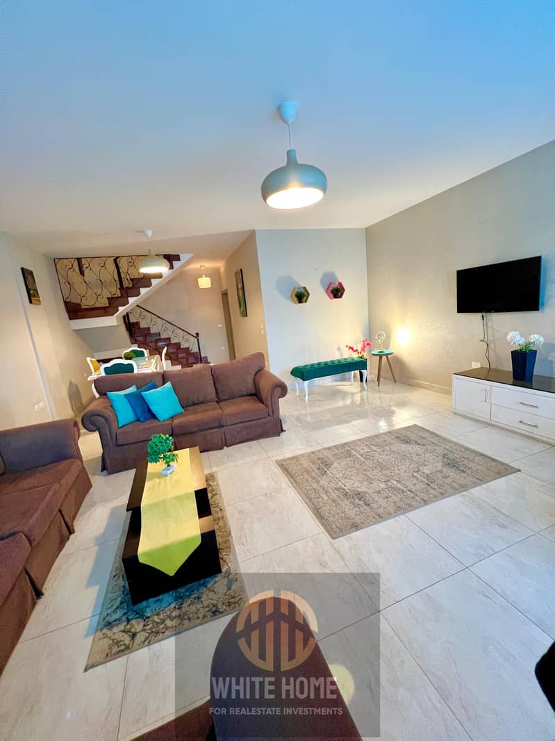 12 dd73b1de-8d50-4ee4-9c20-2e175410f767. jpeg