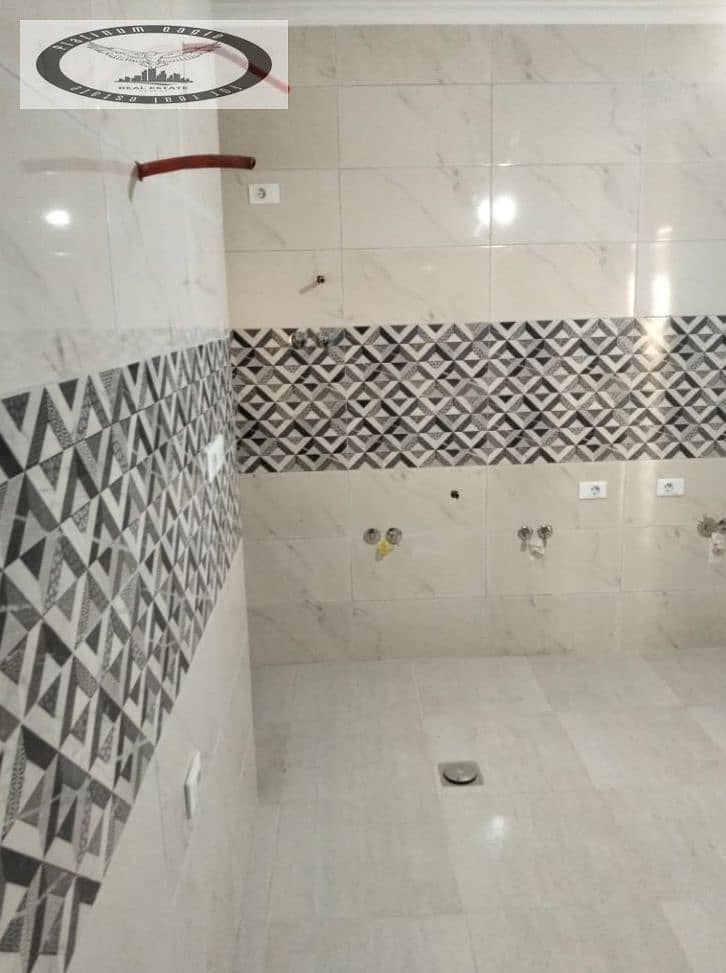 8 0144042e-9f94-49c2-8cd9-591b73756707. jpg