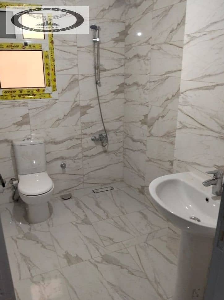 10 d669a222-e358-4076-b979-8dc6f076efb1. jpg