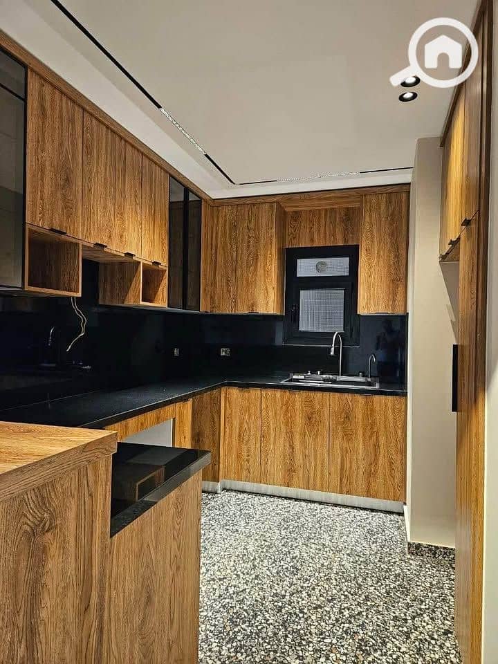 6 562802730_748437561542556_2003417594135076645_n. jpg