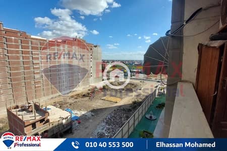 فلیٹ 3 غرف نوم للبيع في سموحة، الإسكندرية - 1. jpg