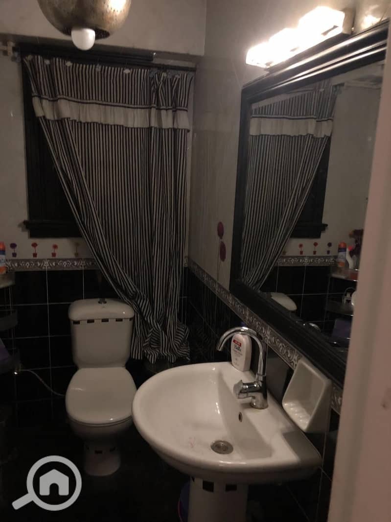 10 60cd054c-d69e-4bc6-bc46-9f4c3db9722a. jpeg