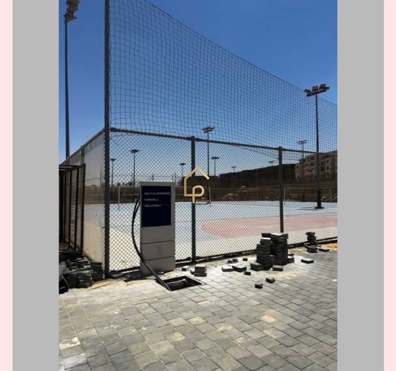 8 557950012_2677728109233479_6813235062613558211_n. jpg