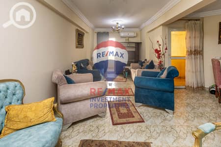 3 Bedroom Flat for Sale in Montazah, Alexandria - 1. jpg