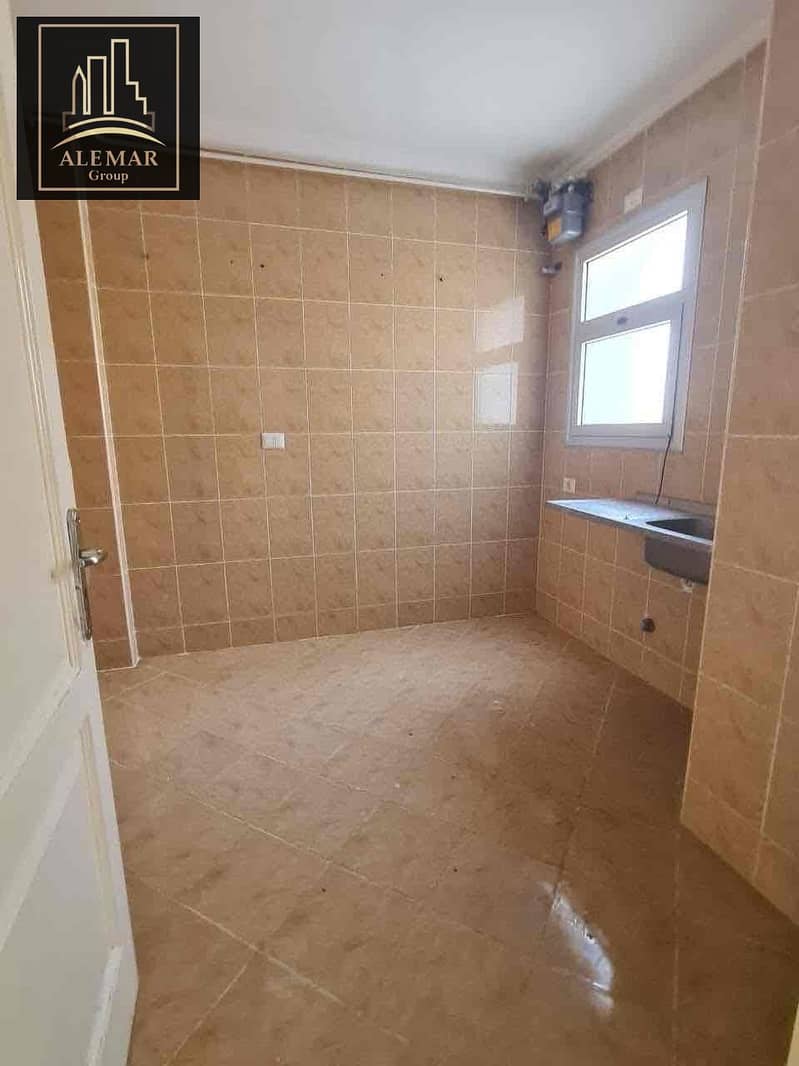 4 f9ac9ad2-de9b-411a-a1da-832aff2bcecf. jpg