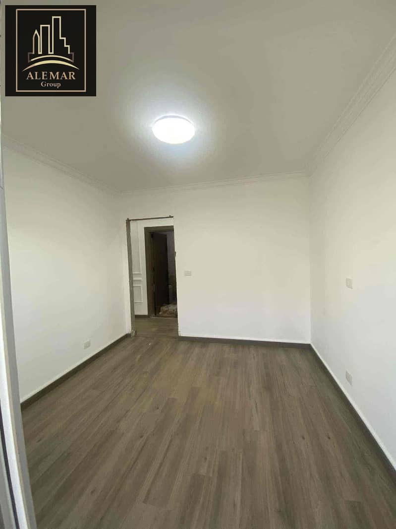 8 9ff556f1-0fb0-4207-bd4e-115af2ab0a53. jpg