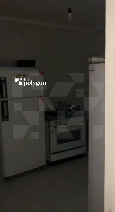 5 d28ba9dbc5134618a6e8f9c16e71967a. jpg