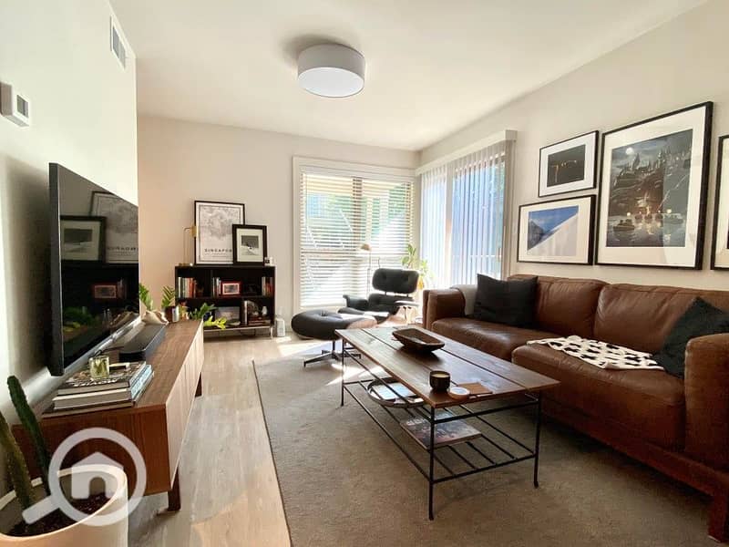 6 Just moved into my newly remodeled Austin apartment_. jpg