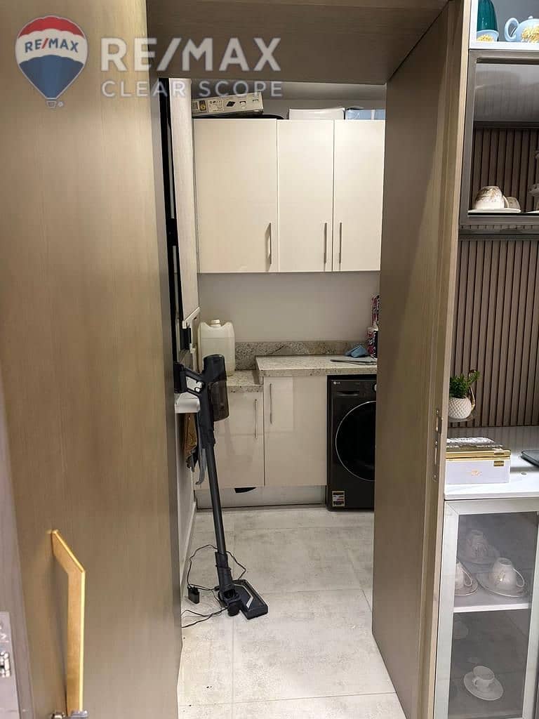 5 45bd5789-be2a-44b4-8588-01a05ca667d5. jpg