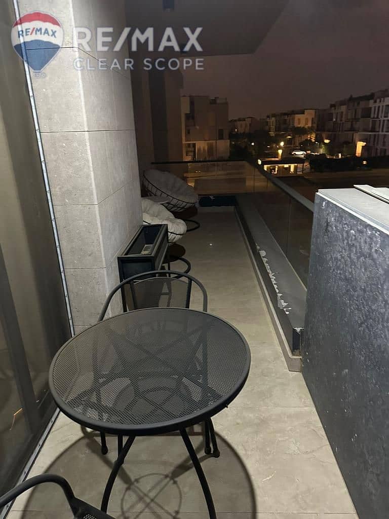 11 6568c4c5-c749-486c-b826-d30dbc0f99a3. jpg