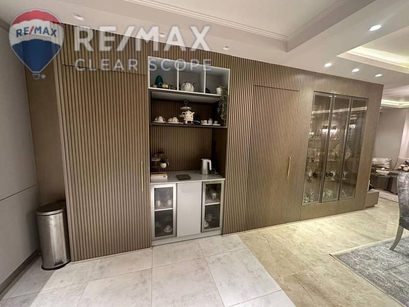 15 f12d3dd6-a8b9-4fa1-9698-7a07fa0acb06. jpg