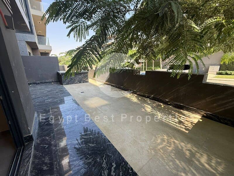 2 PHOTO-2025-11-12-19-22-52 2. jpg