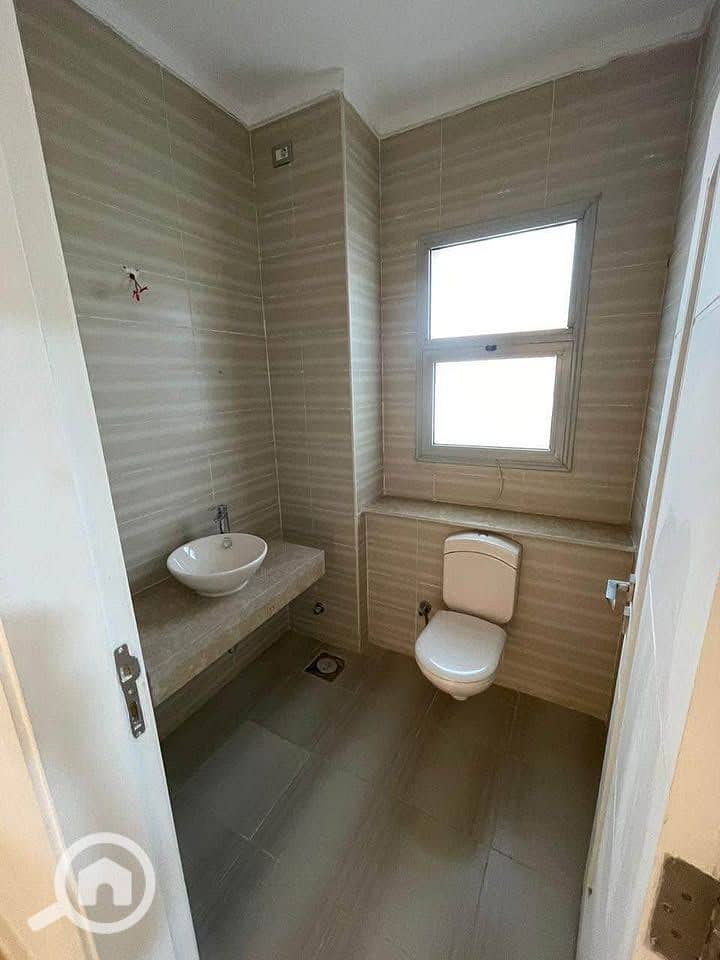 6 484021701_502673729363691_4225534815335963882_n. jpg