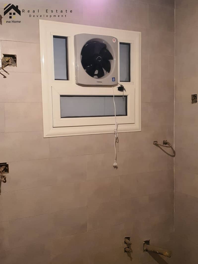 6 WhatsApp Image 2025-10-19 at 14.49. 07_223d98bd. jpg