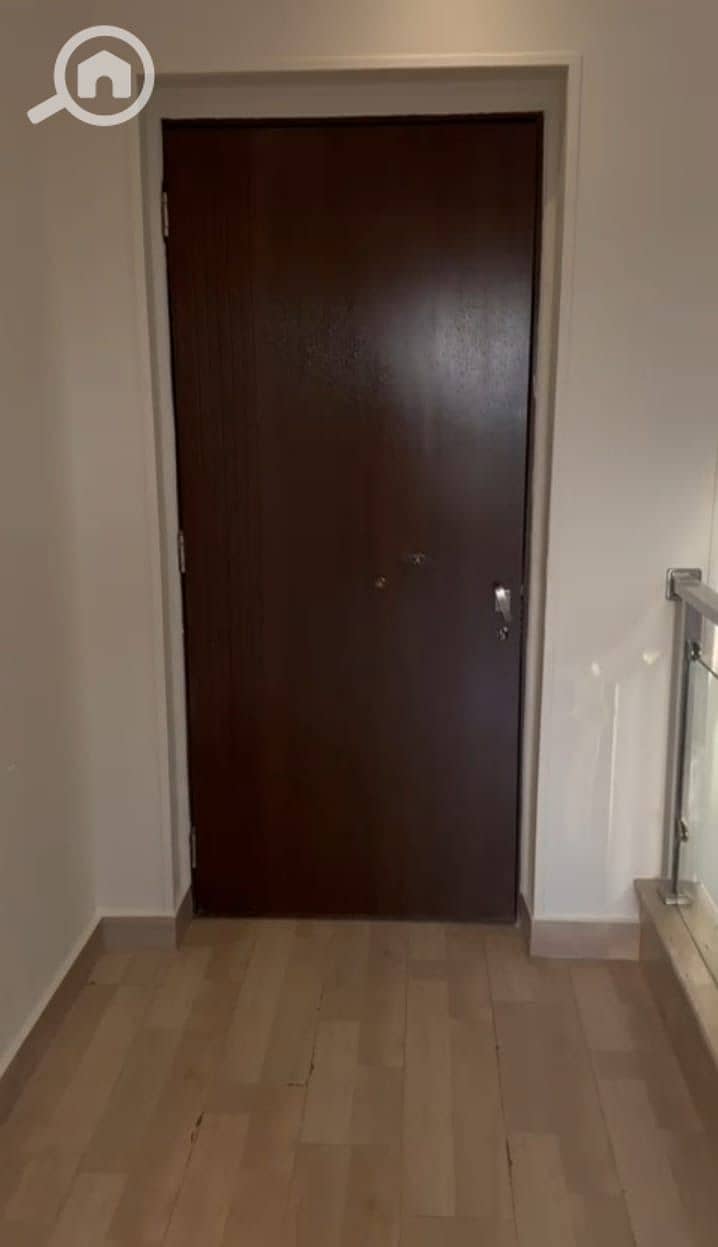 6 3d86bcb8-f11f-447b-82e4-9feddf074505. jpeg