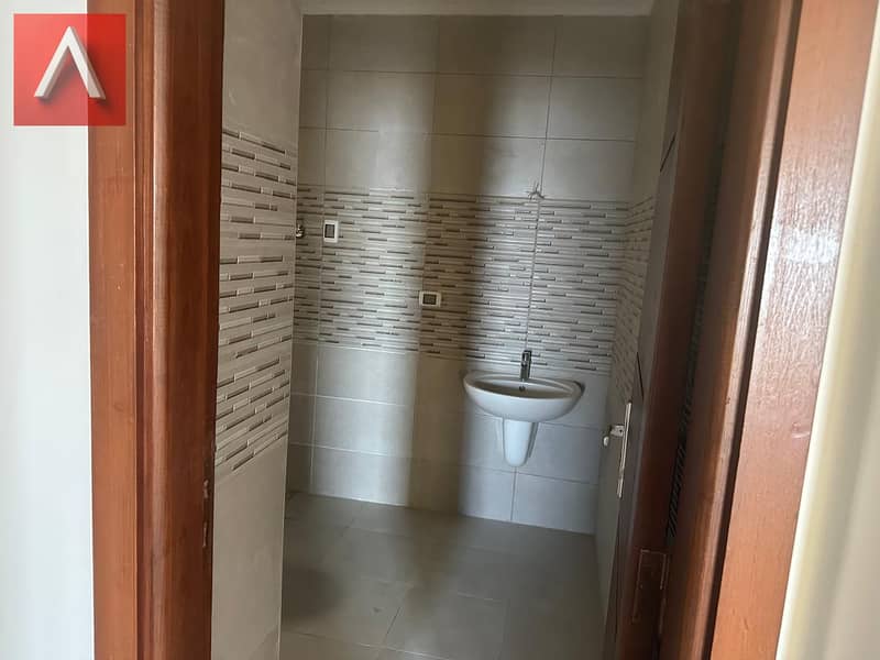 6 IMG-20251118-WA0042. jpg