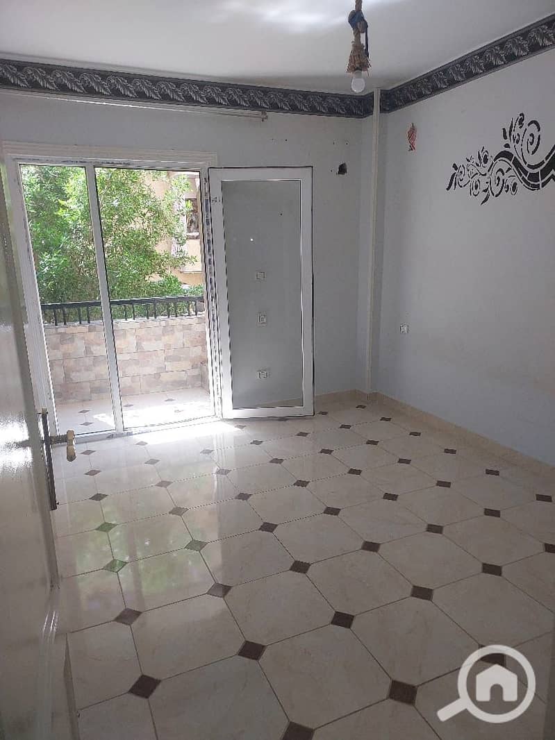 5 e7a18ee2-5d66-4985-8a87-4bef858fb8a3. jpeg