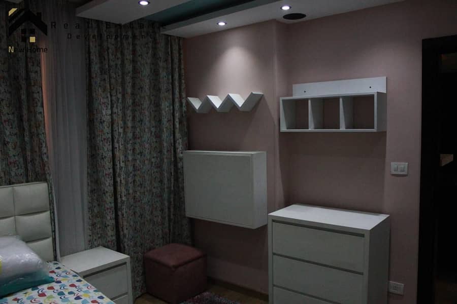 12 WhatsApp Image 2025-10-19 at 15.15. 44_9c9167c0. jpg