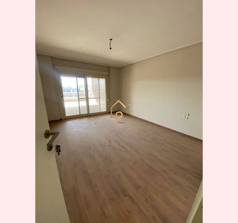 6 WhatsApp Image 2025-11-18 at 5.49. 32 PM. jpg