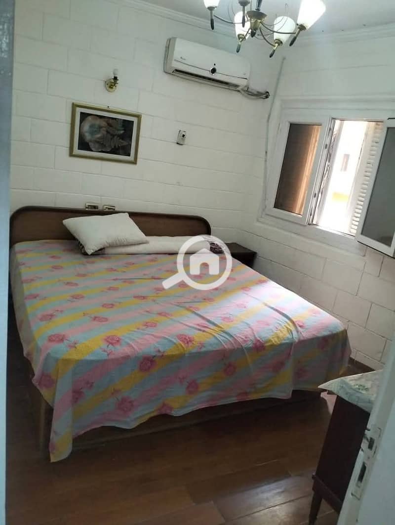 6 7cc6db56-eba9-49e8-b284-81e27ce8e2b1. jpeg