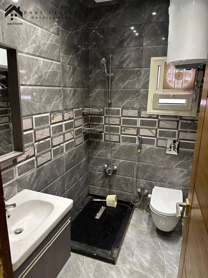 5 WhatsApp Image 2025-10-20 at 14.46. 55_9e629e2e. jpg