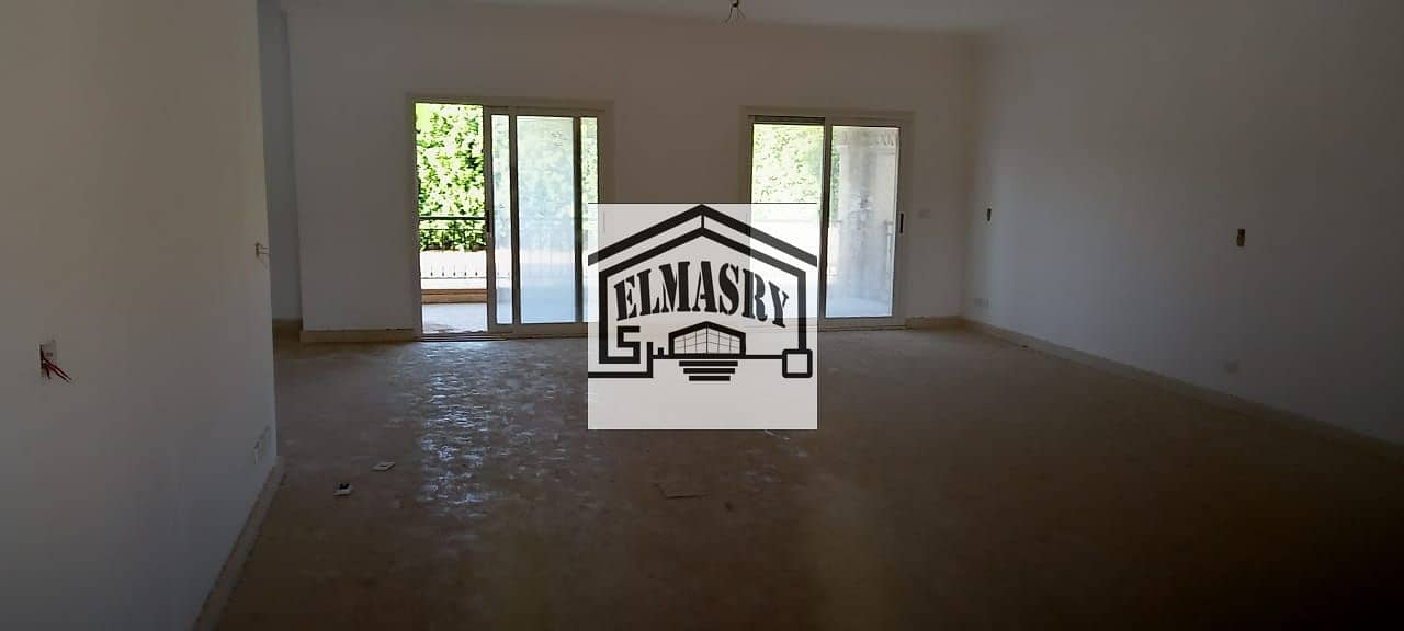 12 f2e8c778-5a93-4ec3-a50c-95ef054a1d24. jpg