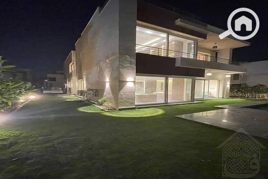 2 Background (15). png