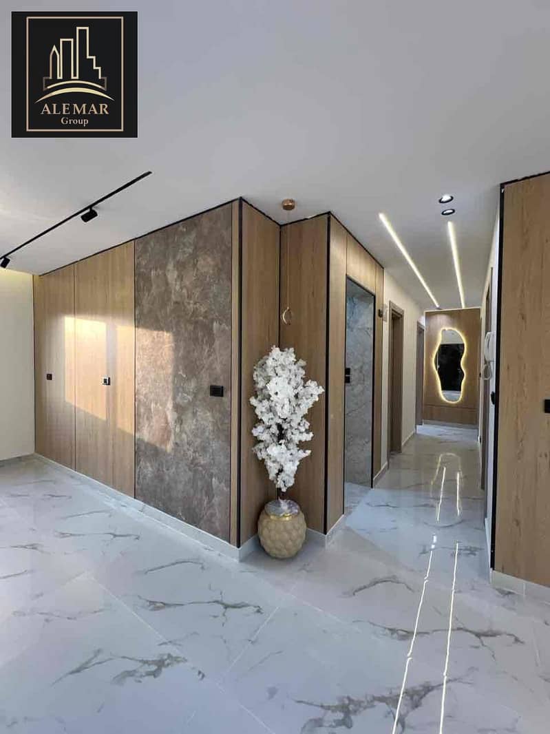 7 c7514f6c-f196-49d8-b577-ff54bd77f172. jpg