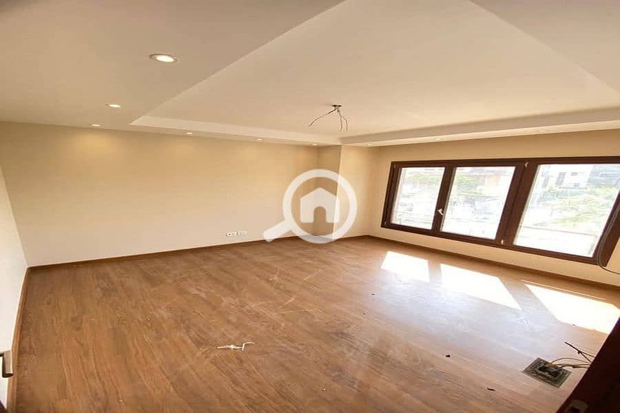 10 FB_IMG_1740050290966_900x600. jpg