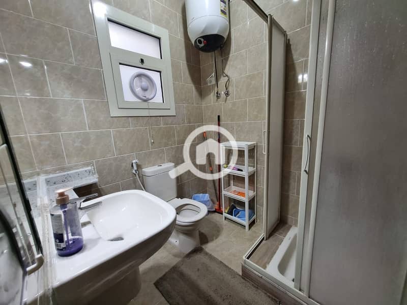 8 WhatsApp Image 2025-11-17 at 18.35. 54_f053b32d. jpg