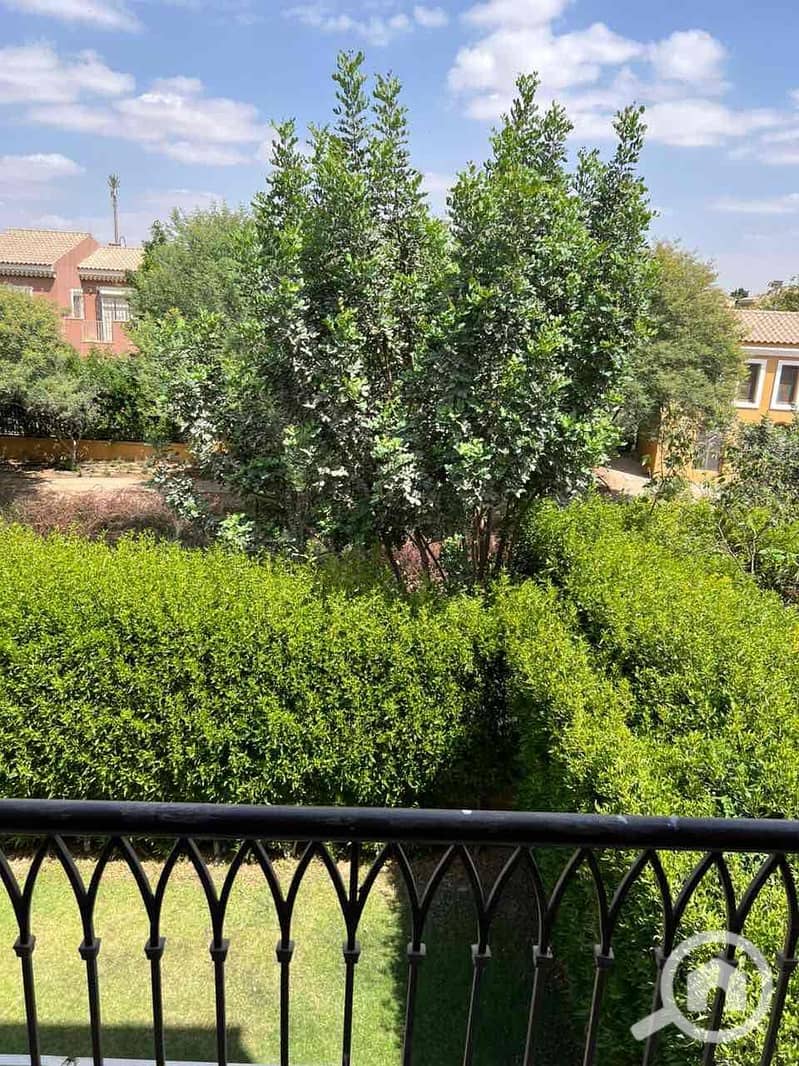 11 fd7b1b88-a5f2-4bde-b023-b397b2ebc7d2. jpg