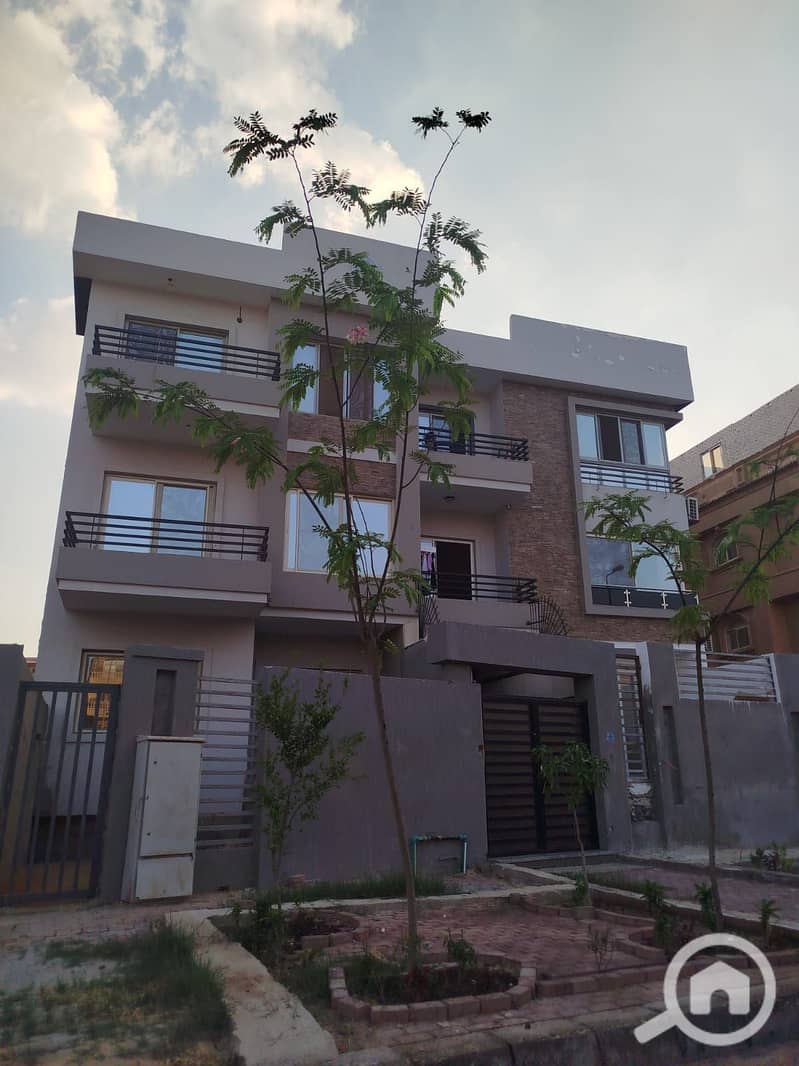 7 ea94a8c6-4c4d-4259-9d1f-0686e8243eb1. jpg