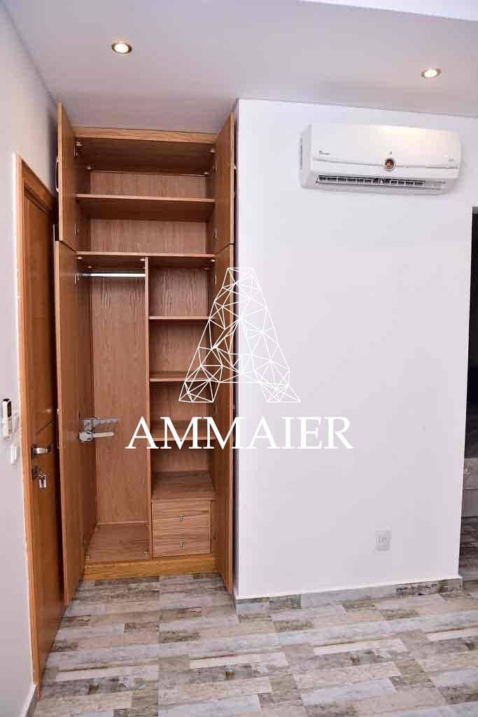 12 0a80aa50-f55c-40a9-bc76-247eac600e03. jpg