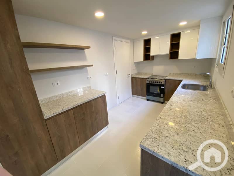 5 355088188_221150740851220_2407915675849219243_n. jpg