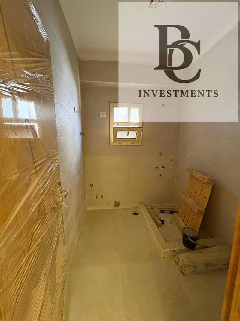 8 0dfe4fa0-dfdc-4e96-a973-27e9670d7331. jpg