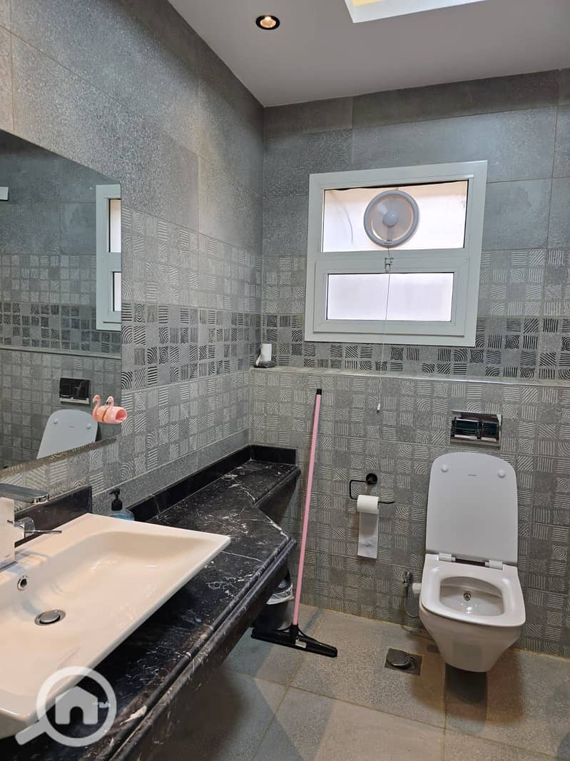 10 WhatsApp Image 2025-11-20 at 5.55. 55 PM. jpeg