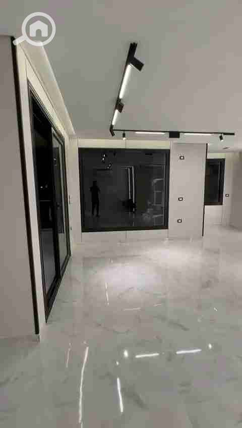 3 VideoCapture_20251120-181143. jpg